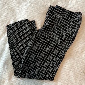 Old Navy Pixie Pants Size 6-Black & White Pattern